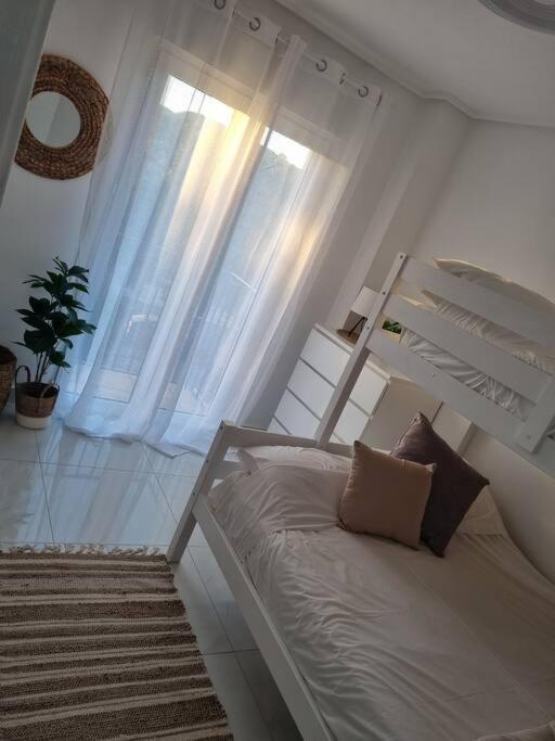Modern 2 Bed Apartment At Hacienda Riquelme مرسية المظهر الخارجي الصورة