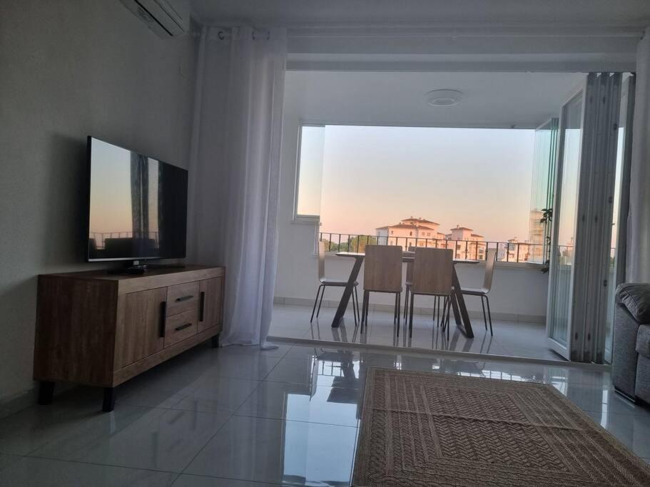 Modern 2 Bed Apartment At Hacienda Riquelme مرسية المظهر الخارجي الصورة