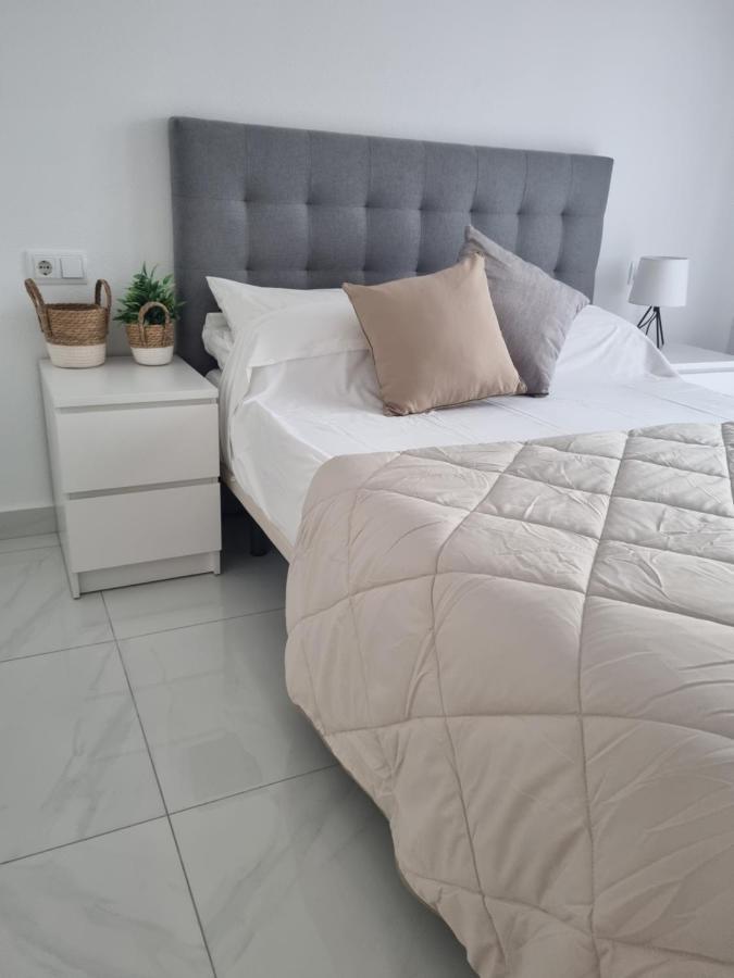 Modern 2 Bed Apartment At Hacienda Riquelme مرسية المظهر الخارجي الصورة